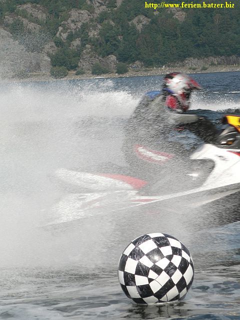 Jetski-Rennen auf Orust (West-Küste / West-Schweden).
